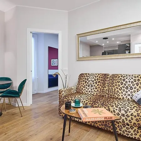 Moderno Bilocale Chic 8 Min Dal Duomo Daire